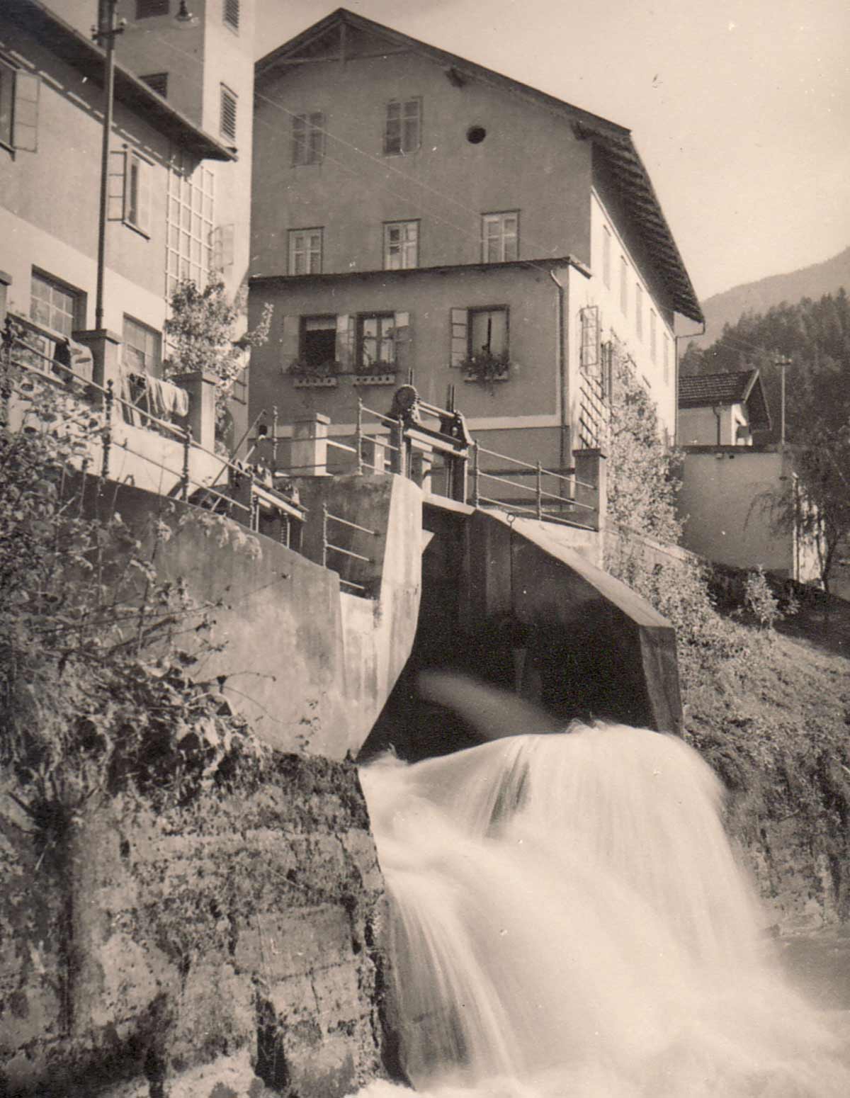 Das Swarovski Werk 2 mit Wattenbach, ca. 1937 ©Swarovski Corporate Archive
