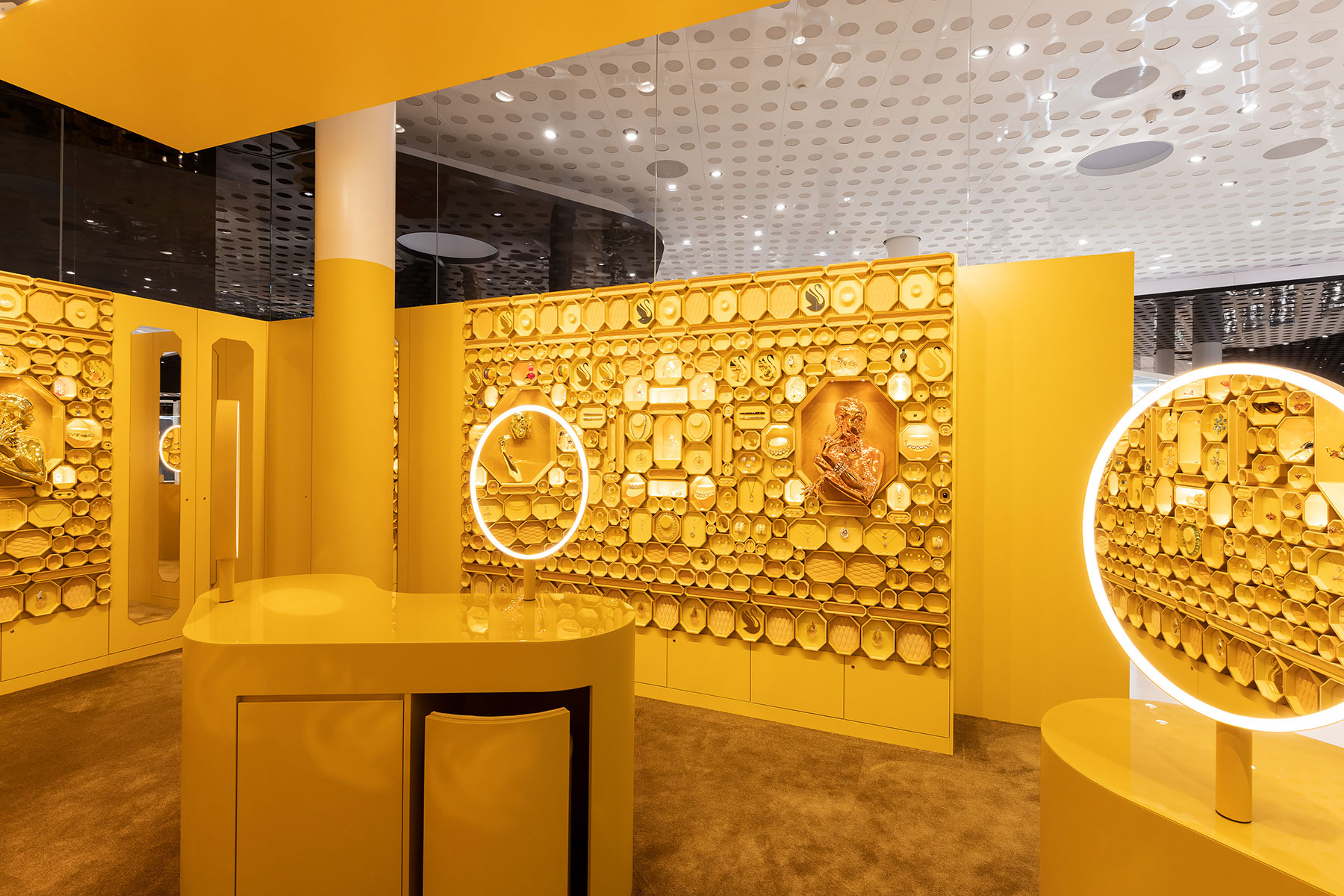 Visita lo Store di SwarovskiSwarovski Base Metal Bianco Grigio Oro Cristallo FASHIONNECKLACEBRACELETANKLET 