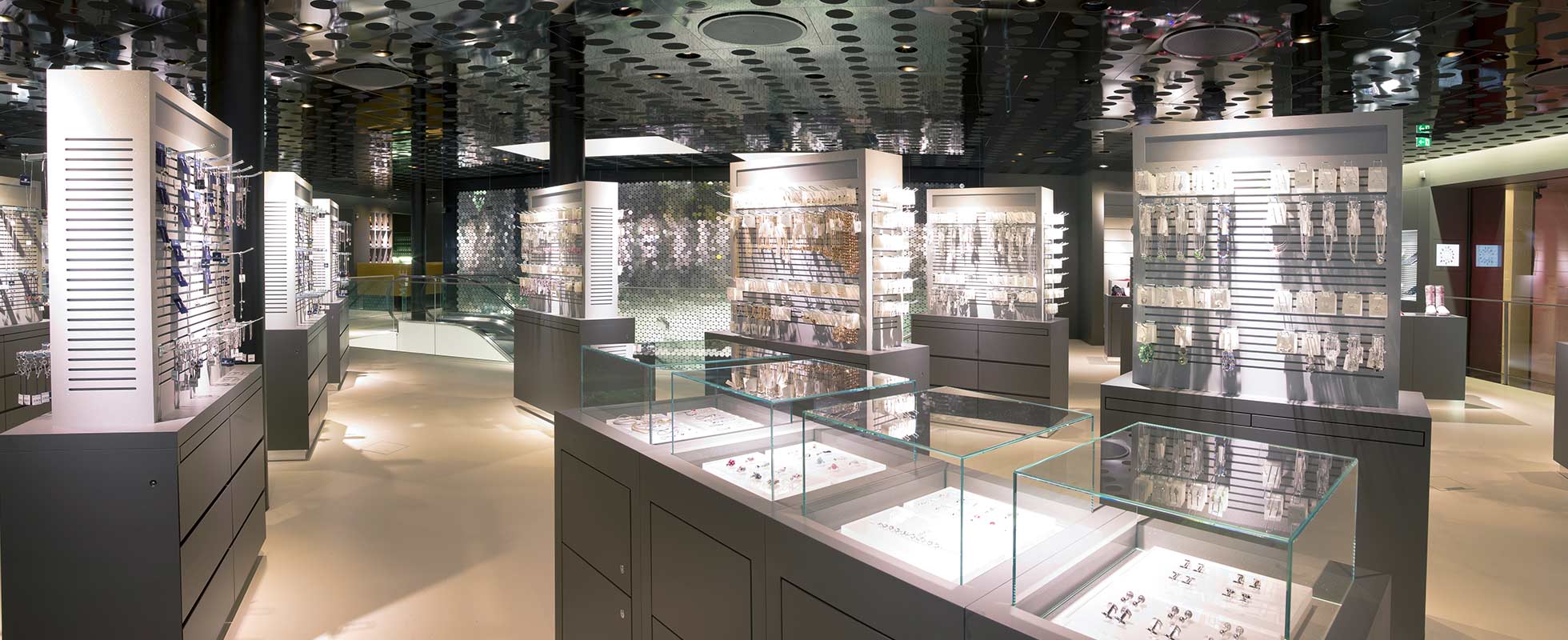 Shopping im Swarovski Kristallwelten Store Wien